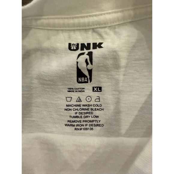 UNK Mens White NBA Portland Trailblazers EST. 1970 Basketball T-Shirt Size XL - Picture 5 of 7